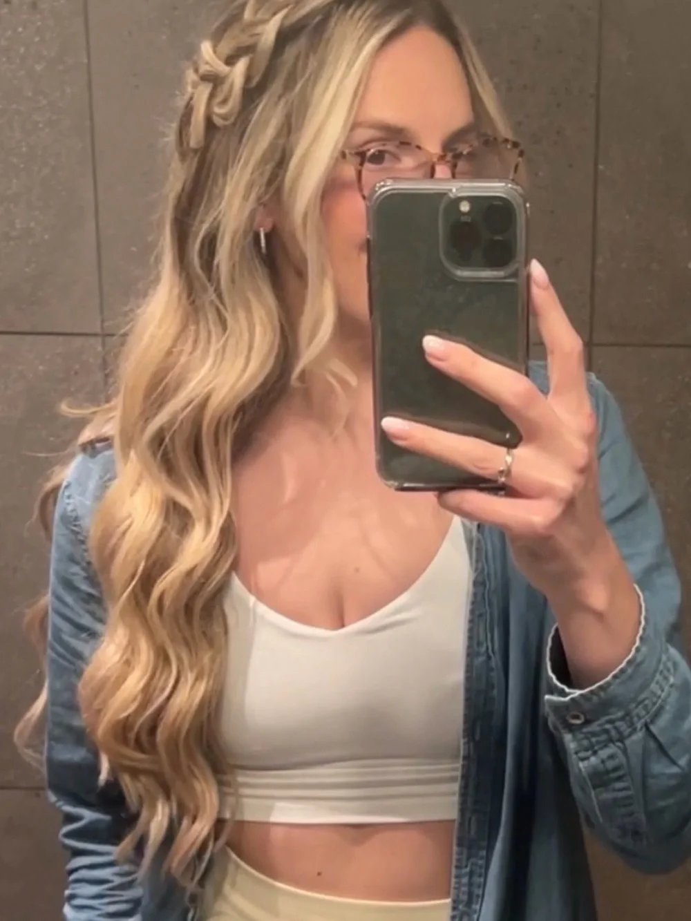 24” Beige Blonde Clip-In Extensions BFB Hair